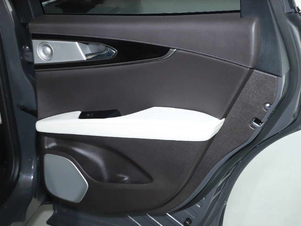 2023 Lincoln Nautilus Black Label