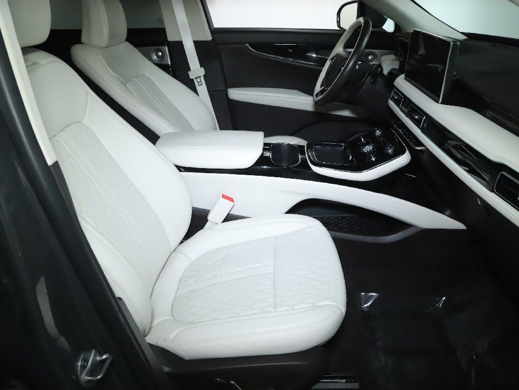 2023 Lincoln Nautilus Black Label