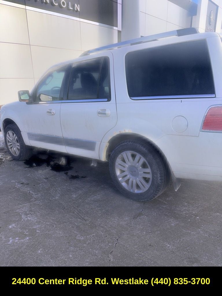 2012 Lincoln Navigator Base