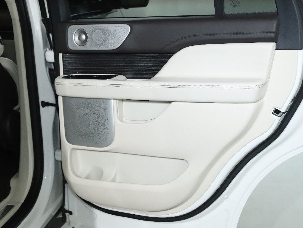 2024 Lincoln Navigator Black Label