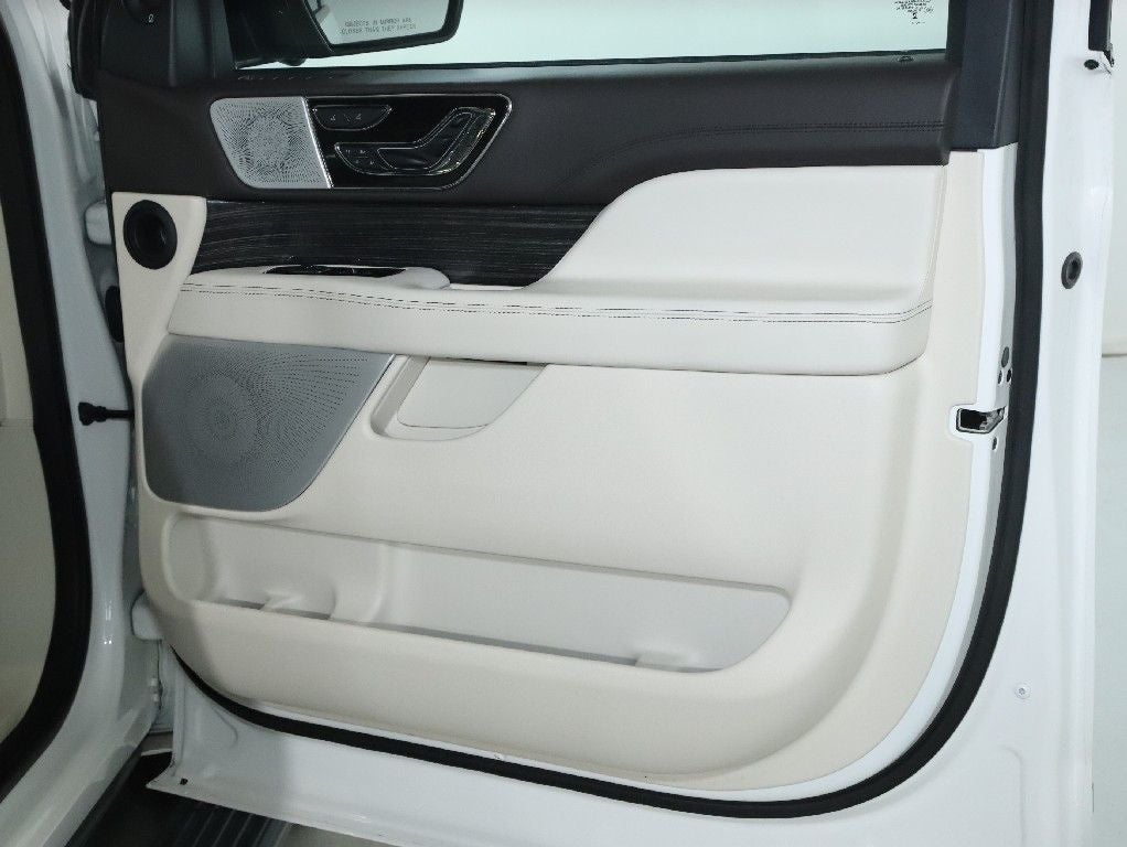 2024 Lincoln Navigator Black Label