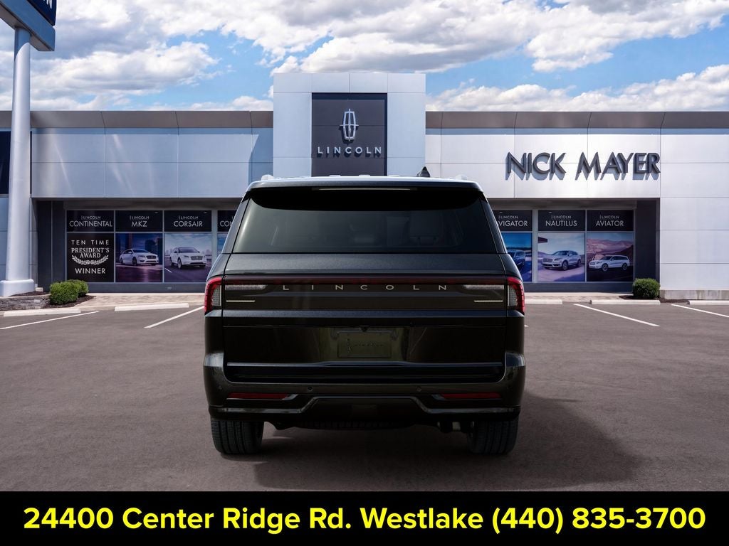 2027 Lincoln Navigator Premiere