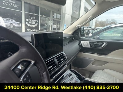 2022 Lincoln Navigator L Black Label