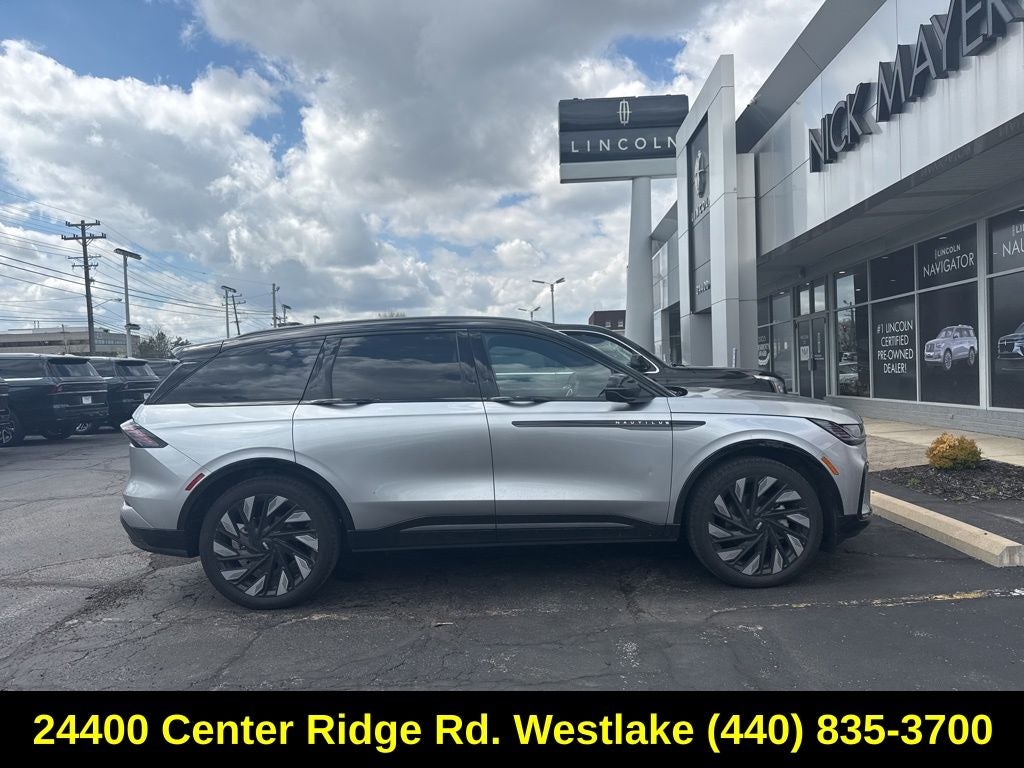 2025 Lincoln Nautilus Reserve