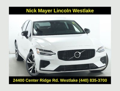 2022 Volvo S60 Recharge Plug-In Hybrid T8 R-Design Expression