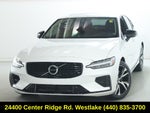 2022 Volvo S60 Recharge Plug-In Hybrid T8 R-Design Expression