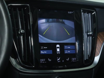 2022 Volvo S60 Recharge Plug-In Hybrid T8 R-Design Expression