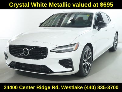 2022 Volvo S60 Recharge Plug-In Hybrid T8 R-Design Expression