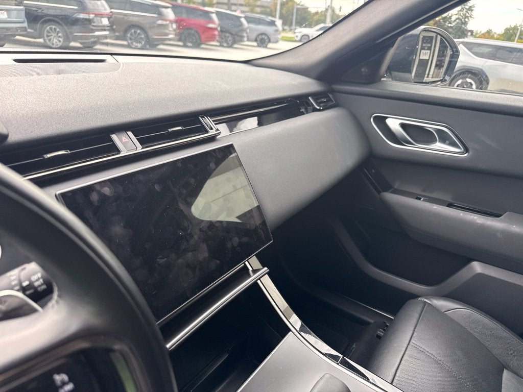 2025 Land Rover Range Rover Velar Dynamic SE