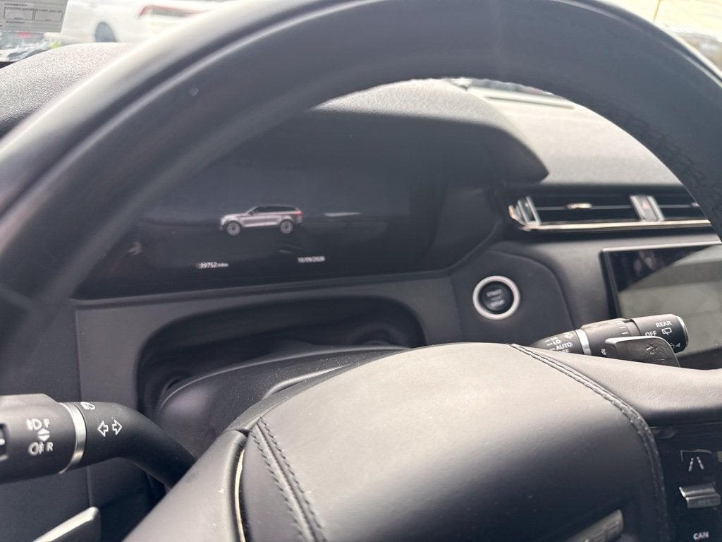2025 Land Rover Range Rover Velar Dynamic SE