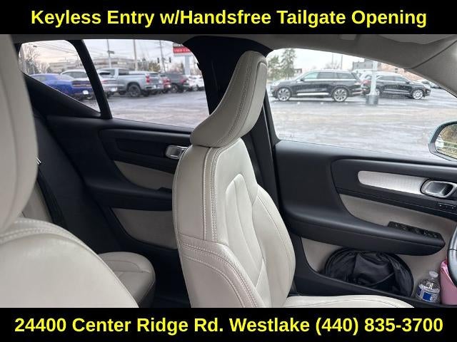 2019 Volvo XC40 Momentum