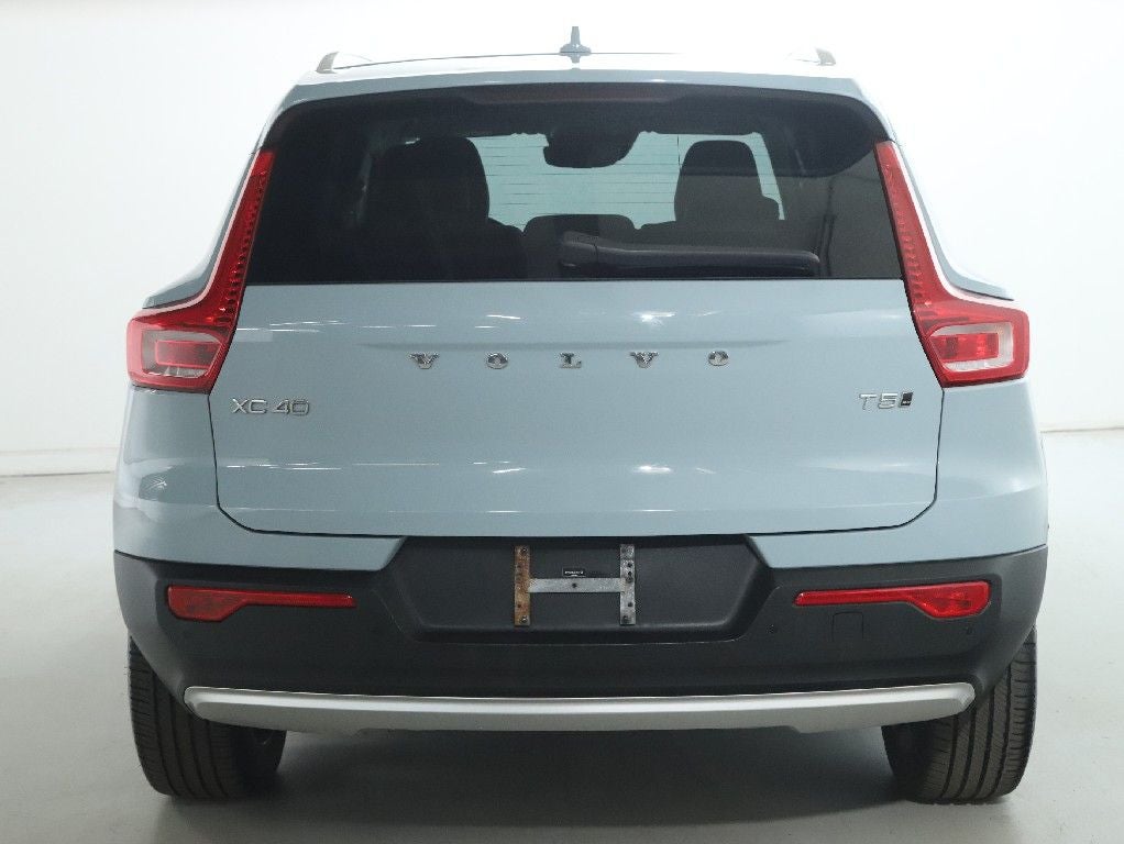 2019 Volvo XC40 Momentum