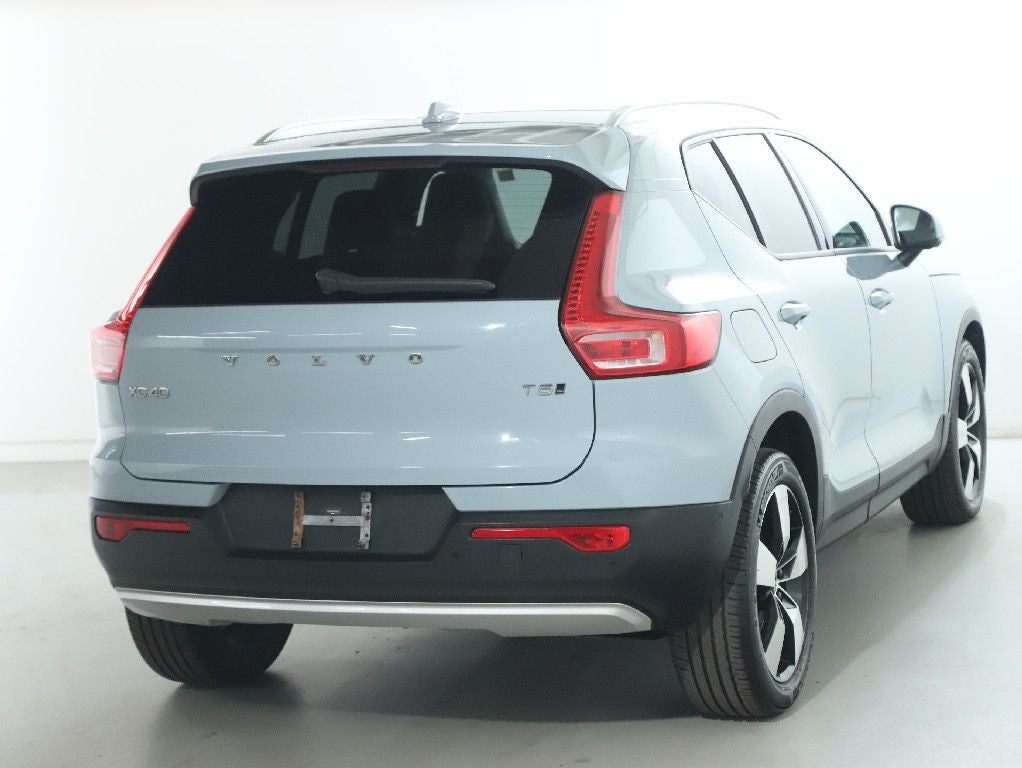 2019 Volvo XC40 Momentum