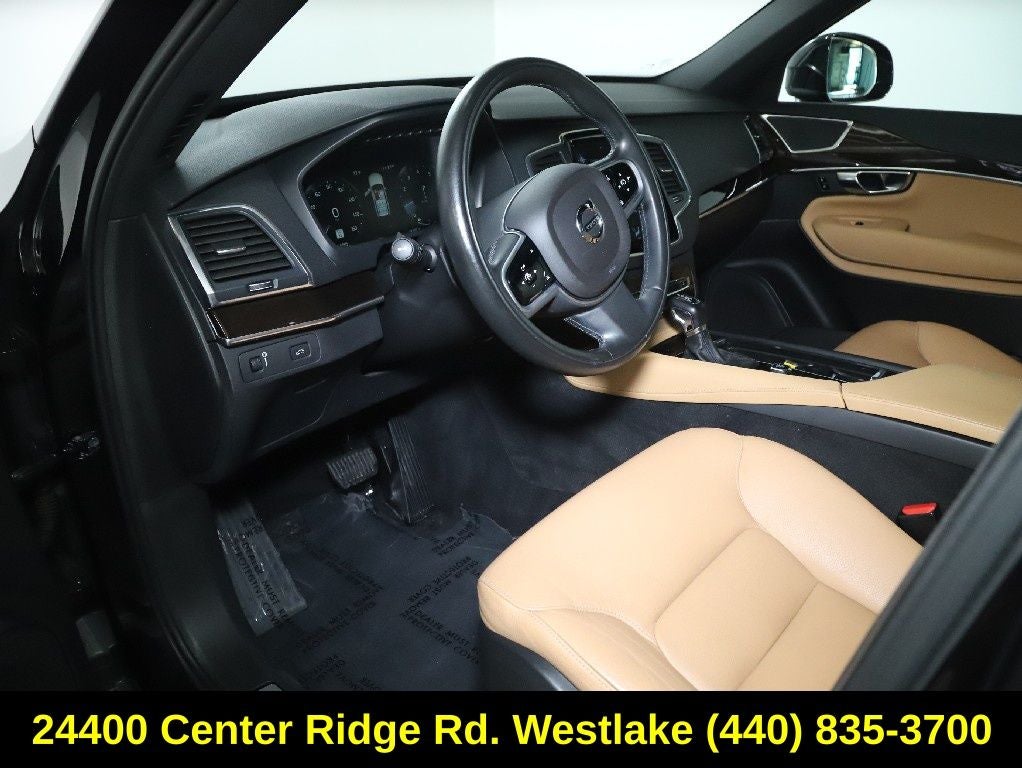 2019 Volvo XC90 T6 Momentum