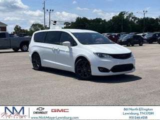 2020 Chrysler Pacifica Touring