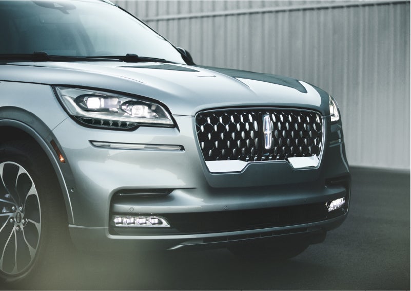 The available adaptive pixel LED headlamps of the 2023 Lincoln Aviator® SUV activated | Nick Mayer Lincoln Westlake in Westlake OH