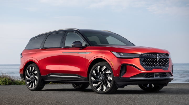 A 2024 Lincoln Nautilus® Reserve model is shown with the stylish available Jet Appearance Package. | Nick Mayer Lincoln Westlake in Westlake OH