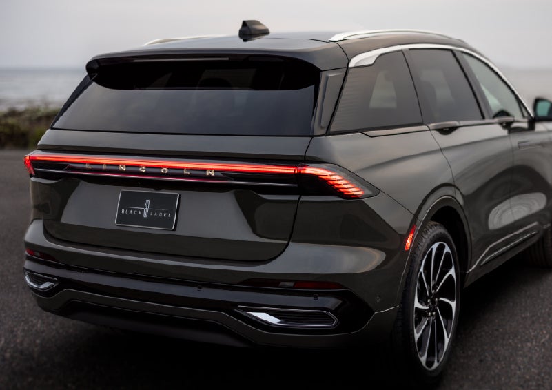 The rear of a 2025 Lincoln Black Label Nautilus® SUV displays full LED rear lighting. | Nick Mayer Lincoln Westlake in Westlake OH