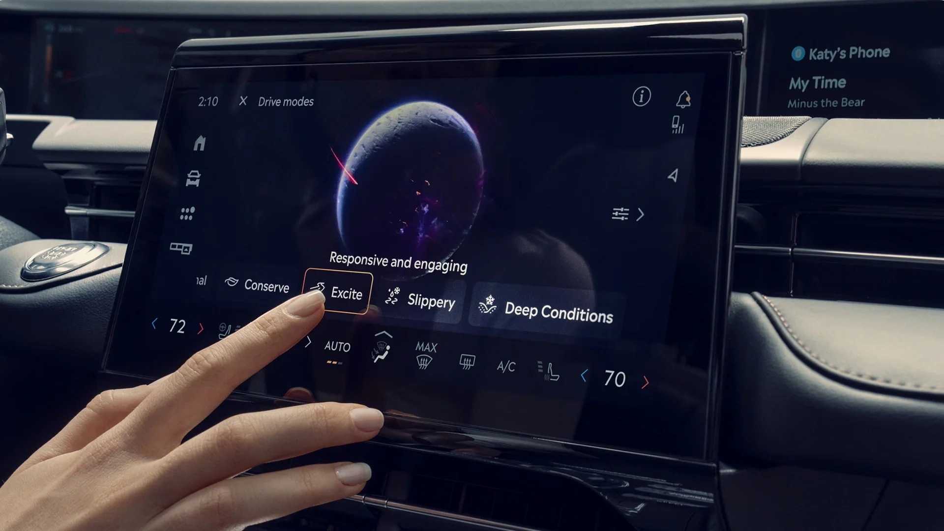Close-up of Lincoln Nautilus touchscreen with Drive Modes and ‘Excite’ selected.